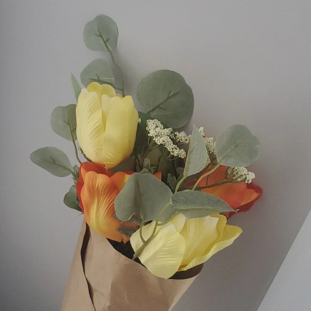 DELUXE BOUQUET  FAUX  SPRING FLOWERS